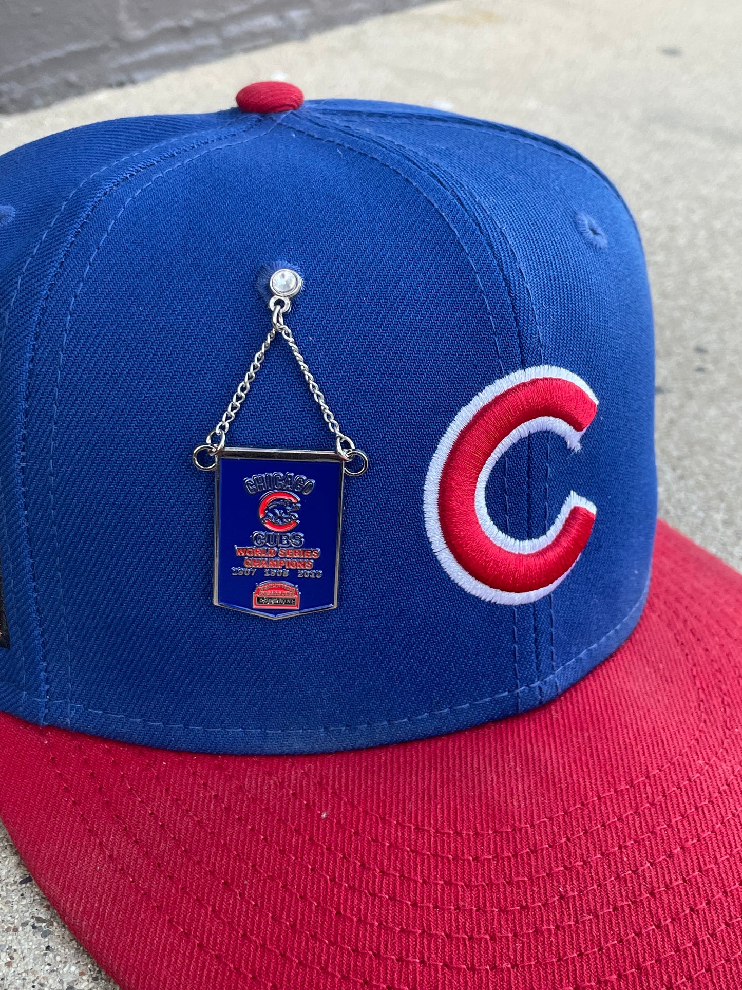 Cubs Dynasty Chain Pin